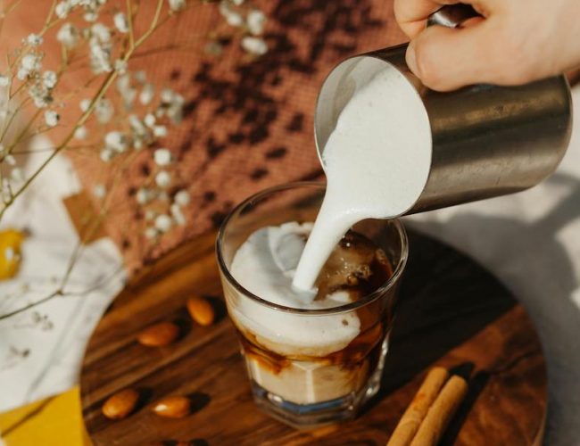 Apa Iya Minum Kopi Bisa Kena Osteoporosis ?